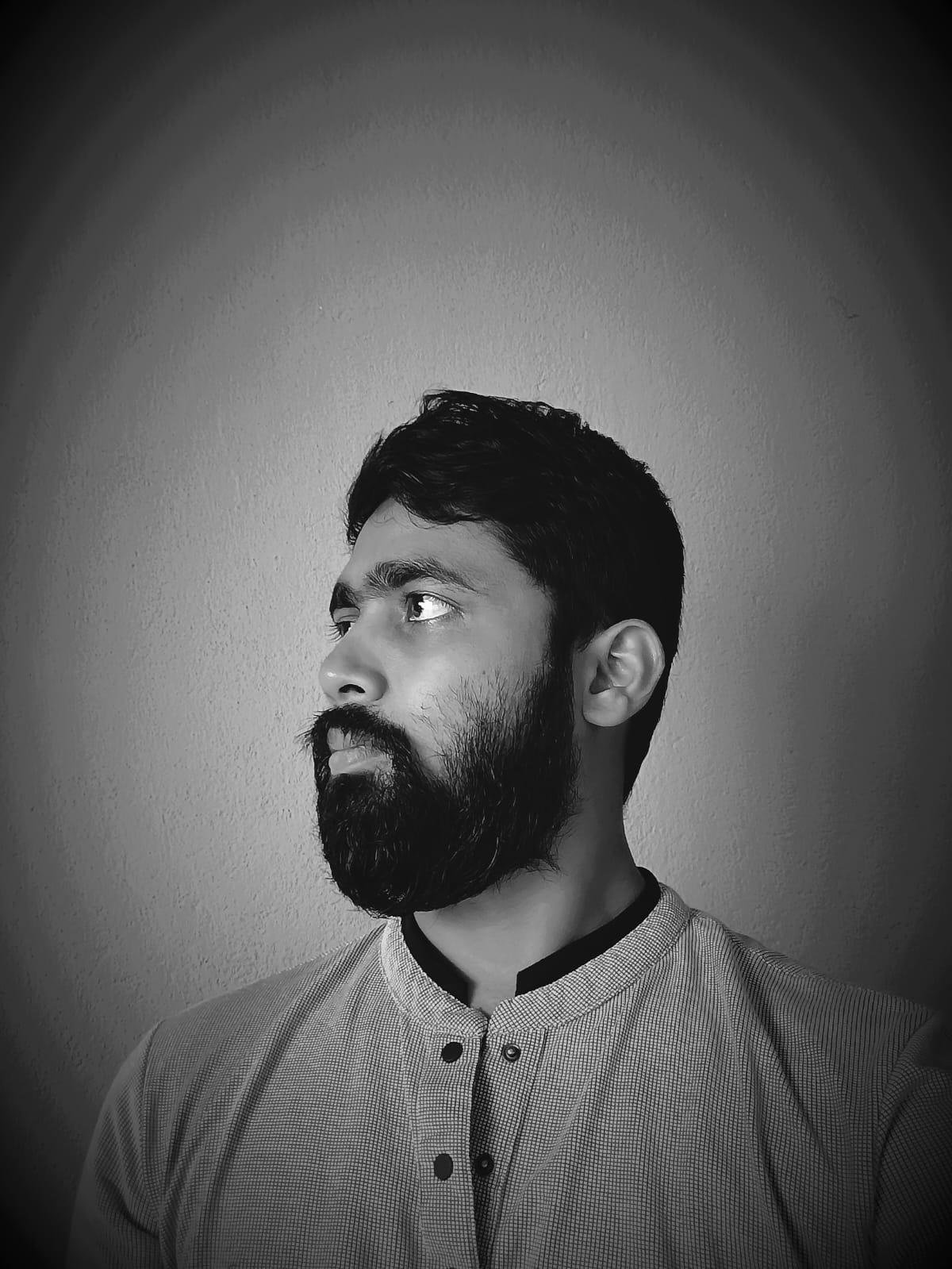 Senior {Full Stack}Web & App developer